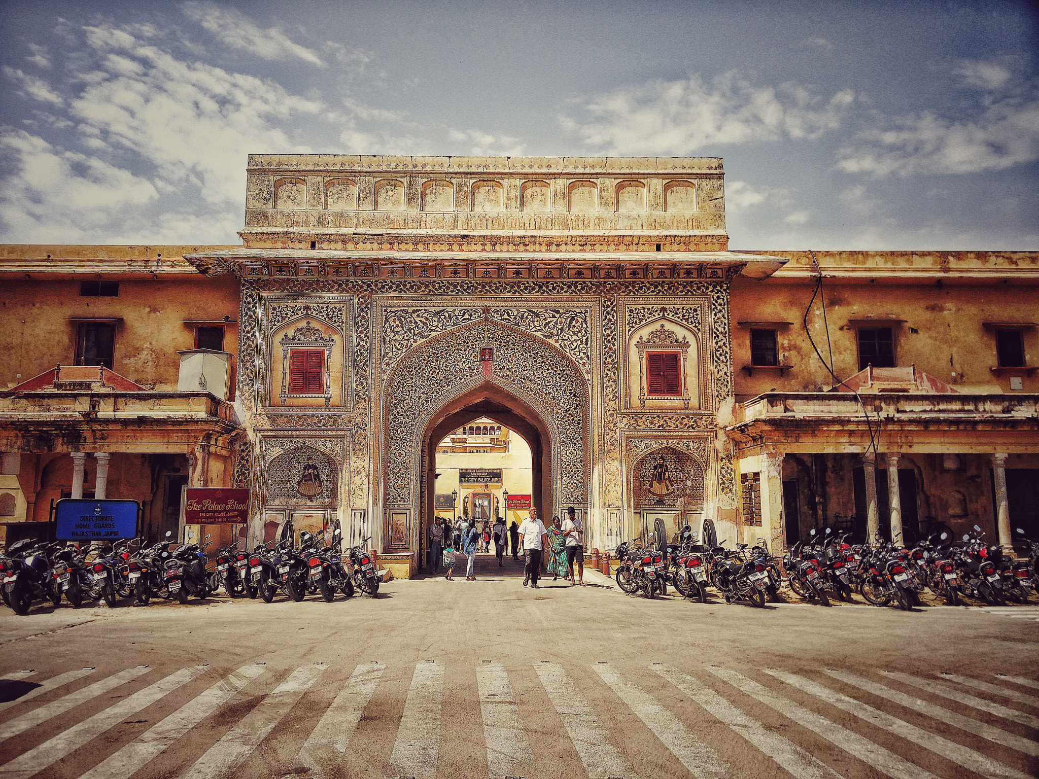 OnePlus 2 sample photo. Jaipur city palace photography
