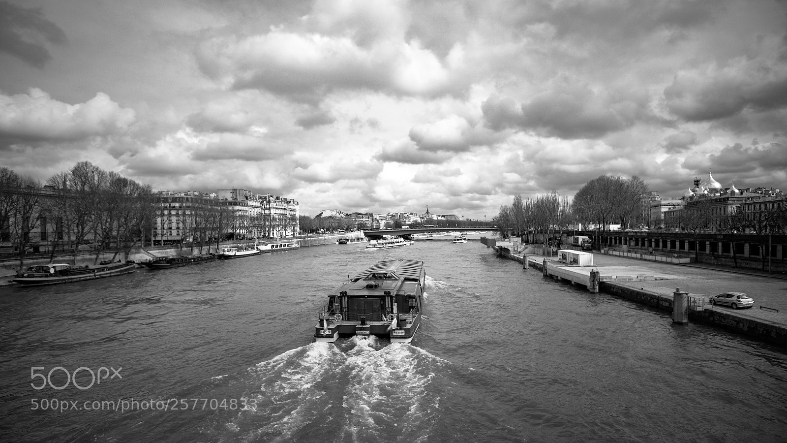 Fujifilm X-T10 sample photo. Paris in black & white (2) photography