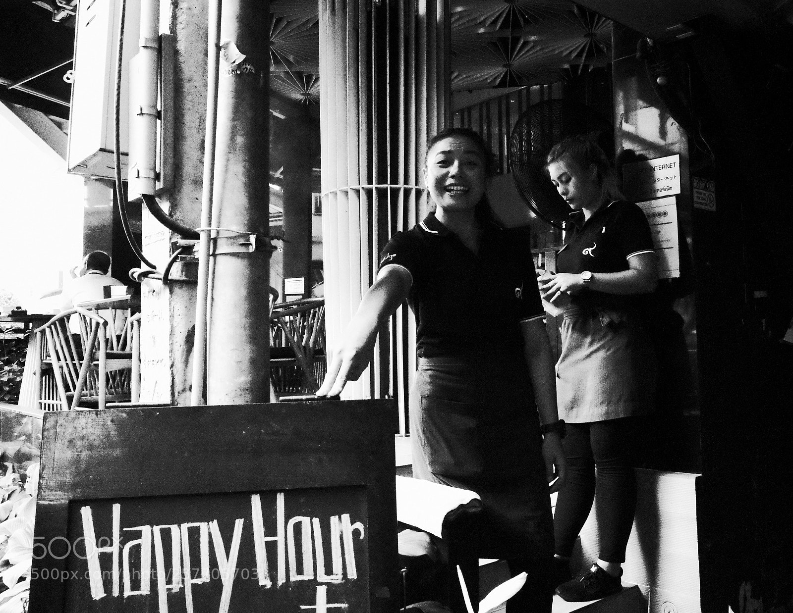 Ricoh GR II sample photo. Happy hour photography