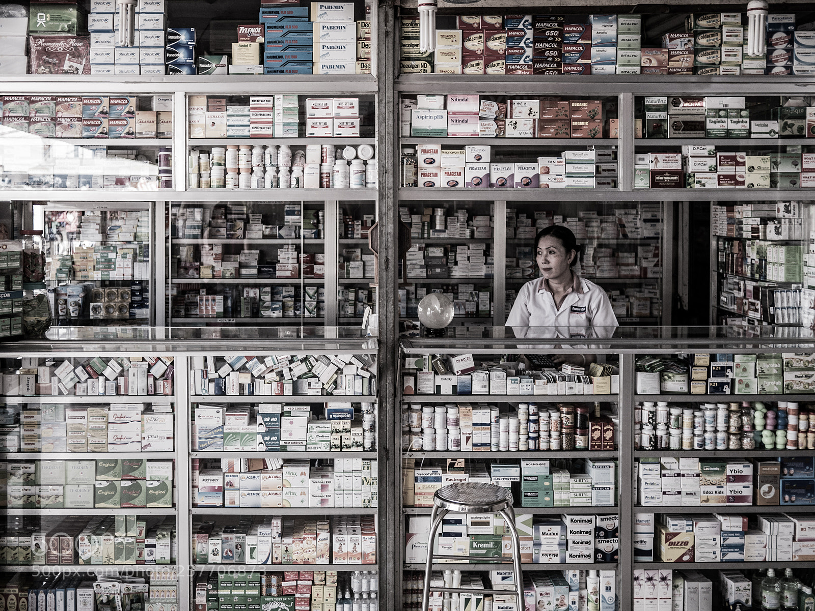 Panasonic Lumix DMC-GX85 (Lumix DMC-GX80 / Lumix DMC-GX7 Mark II) sample photo. The drugstore. photography