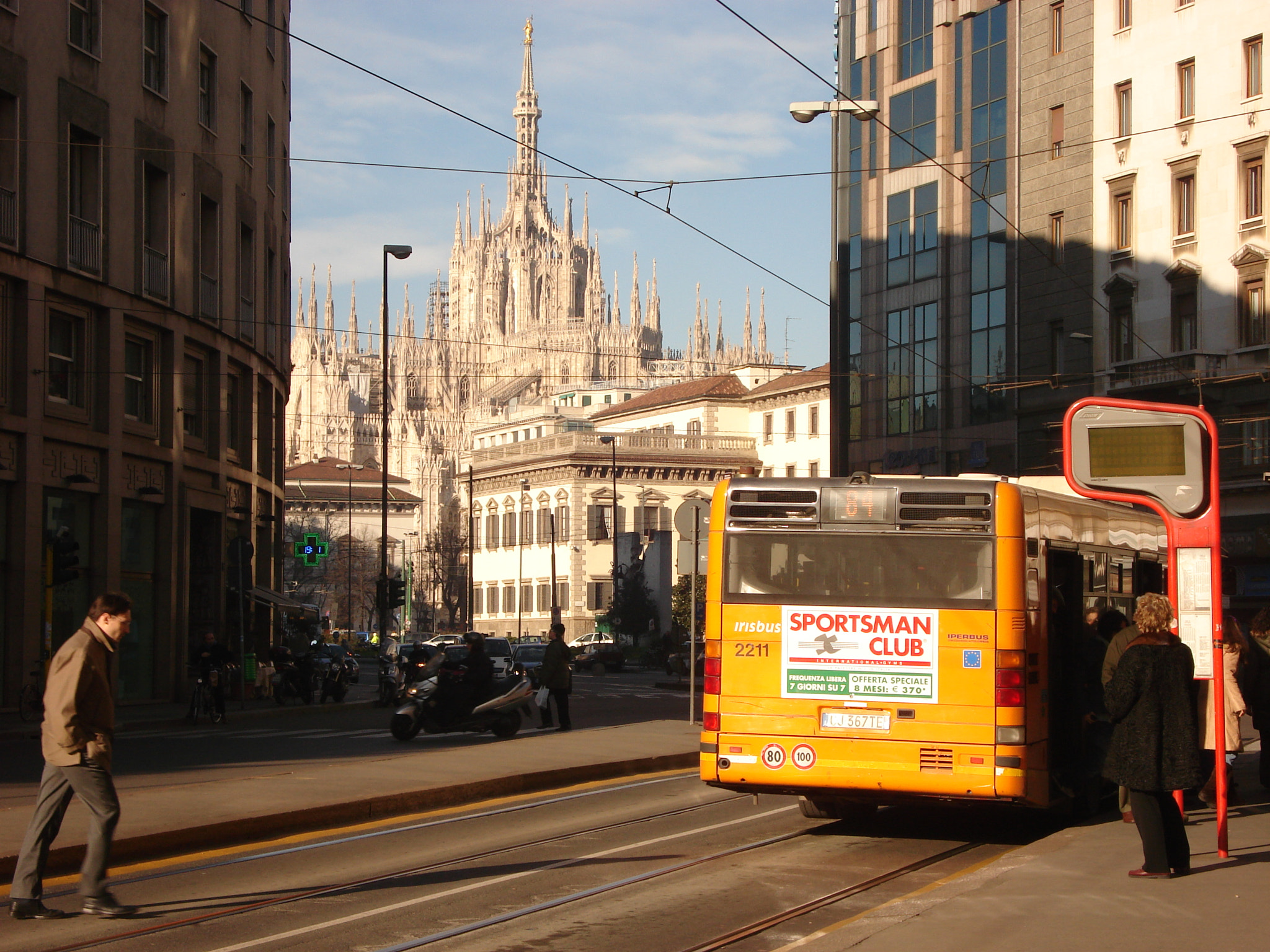 Sony DSC-W30 sample photo. Milan's corner with the dome photography