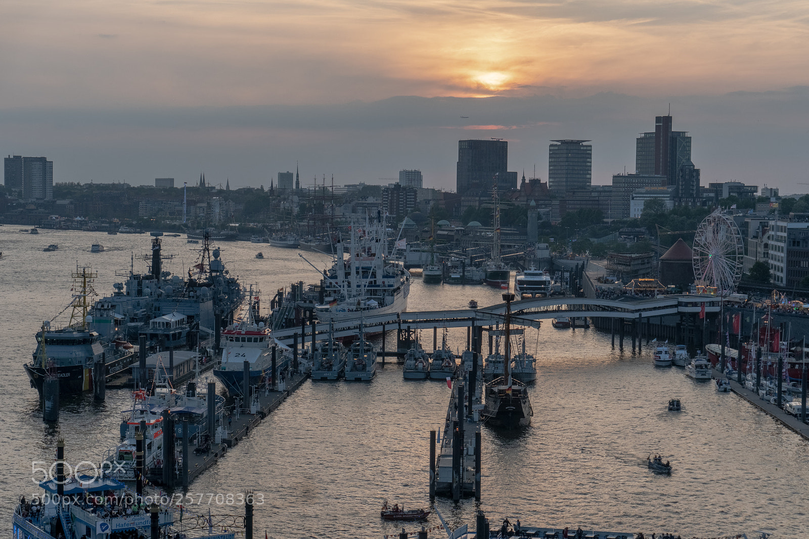 Sony a6300 sample photo. Sonnenuntergang beim hafengeburtstag hamburg 2018 photography
