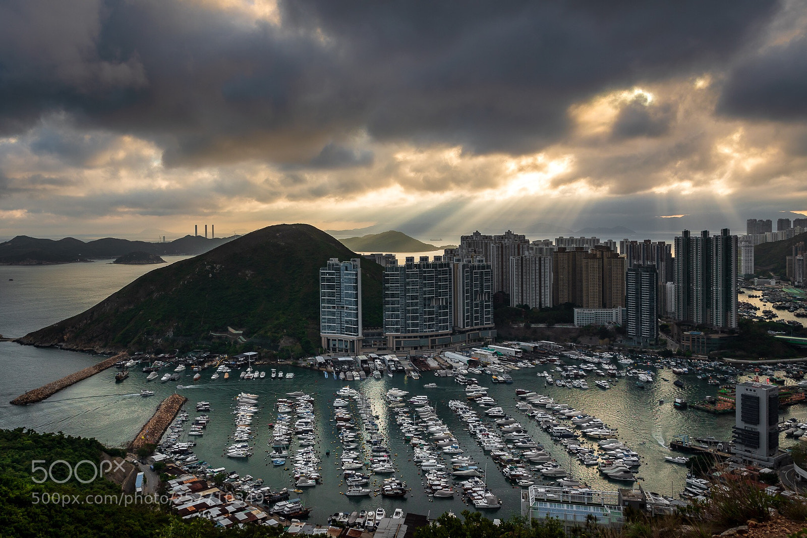 Canon EOS-1D X Mark II sample photo. Sun ray over aplichau  photography