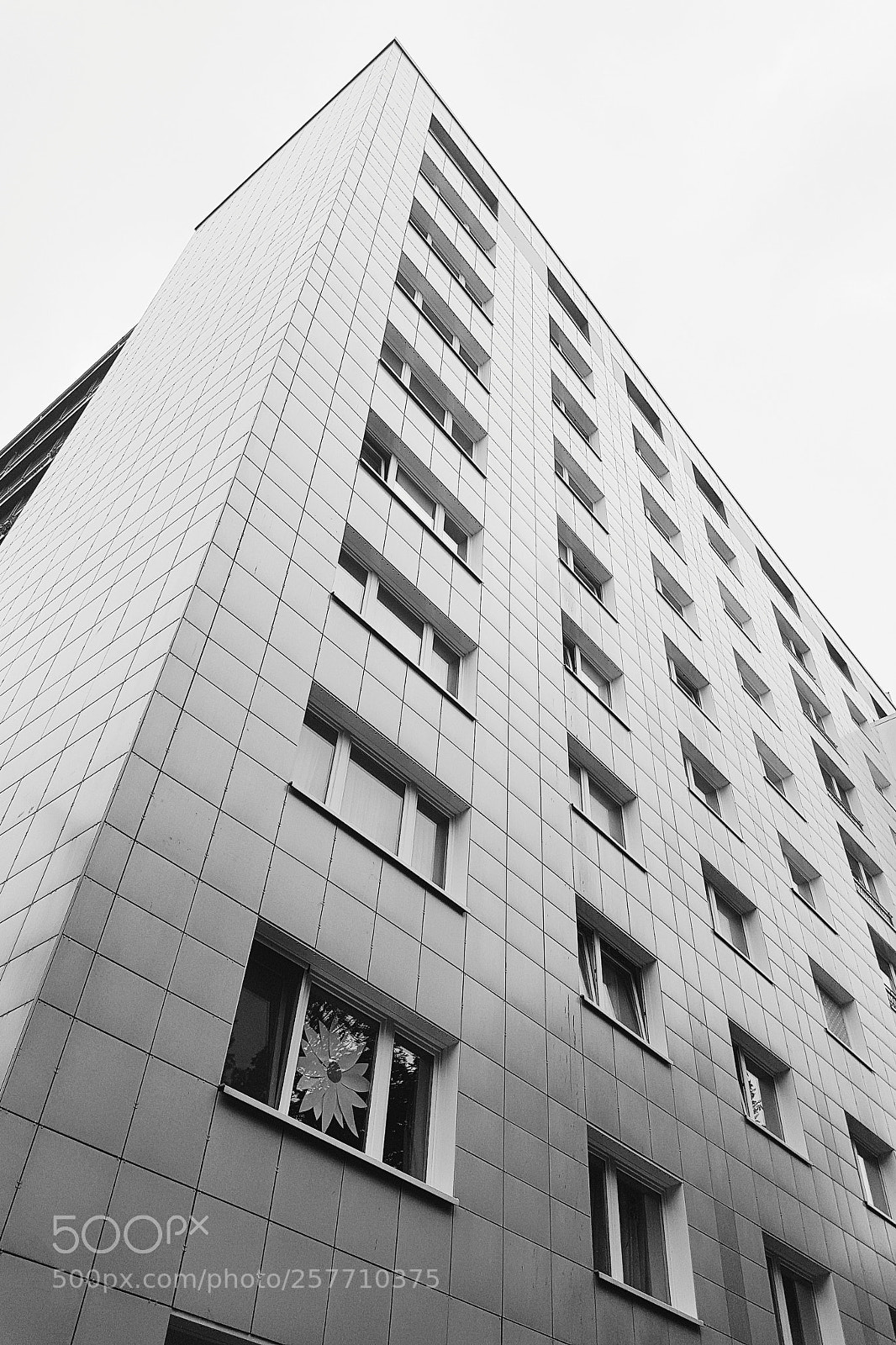 Samsung Galaxy S7 sample photo. Berlin in black and photography