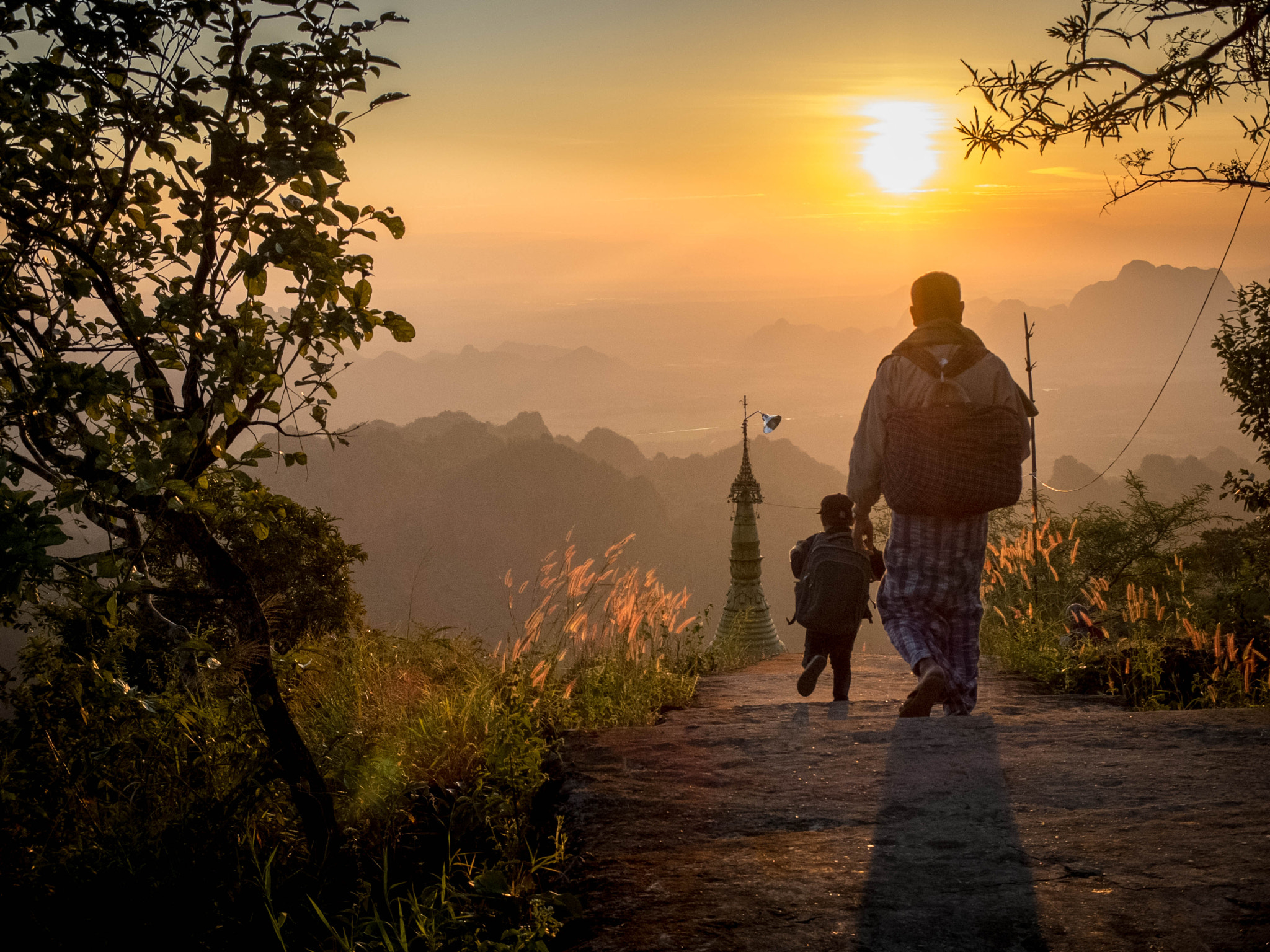 Fujifilm X20 sample photo. Sunrise -  going down zwegabin mount photography