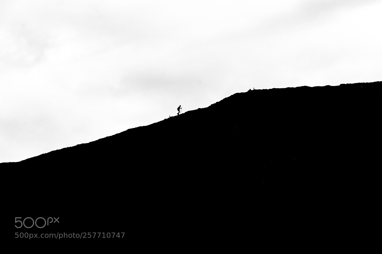Canon EOS 700D (EOS Rebel T5i / EOS Kiss X7i) sample photo. The hiker photography