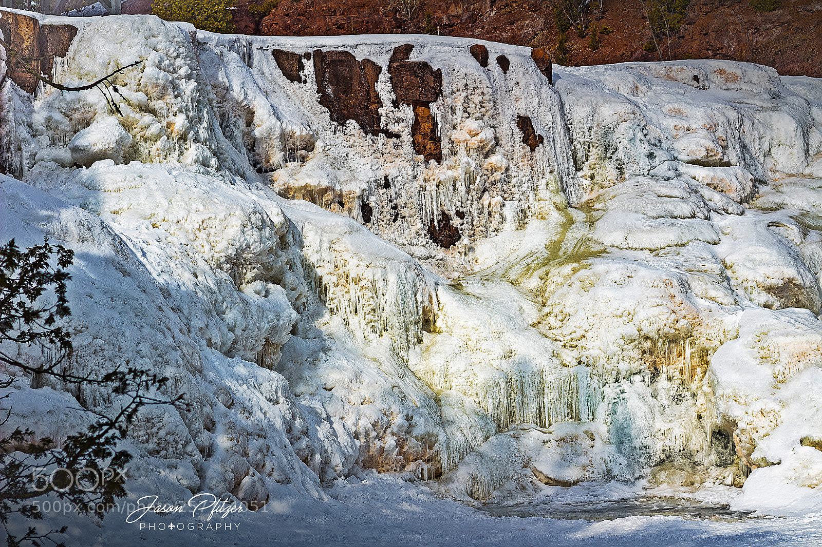Canon EOS 1300D (EOS Rebel T6 / EOS Kiss X80) sample photo. Frozen falls photography