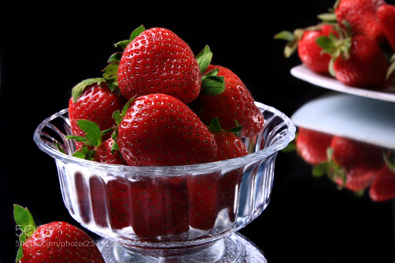 Canon EOS 40D sample photo. Egyptian red strawberries photography