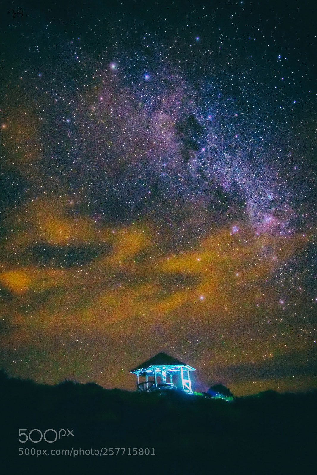 Sony a7 sample photo. Open kiosq on universe photography