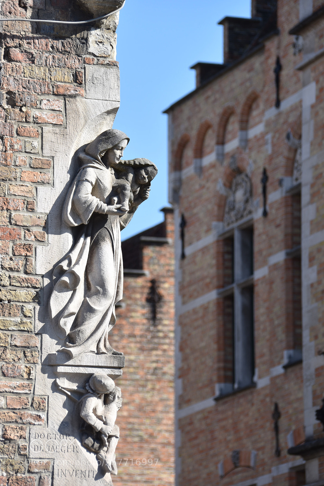 Nikon D5600 sample photo. Bruge street madona photography