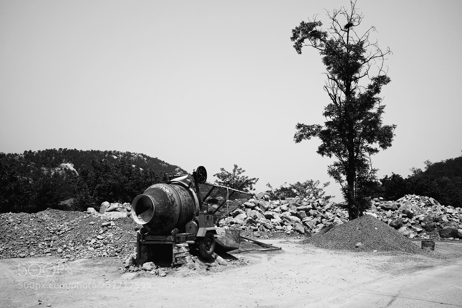 Fujifilm X70 sample photo. Title photography