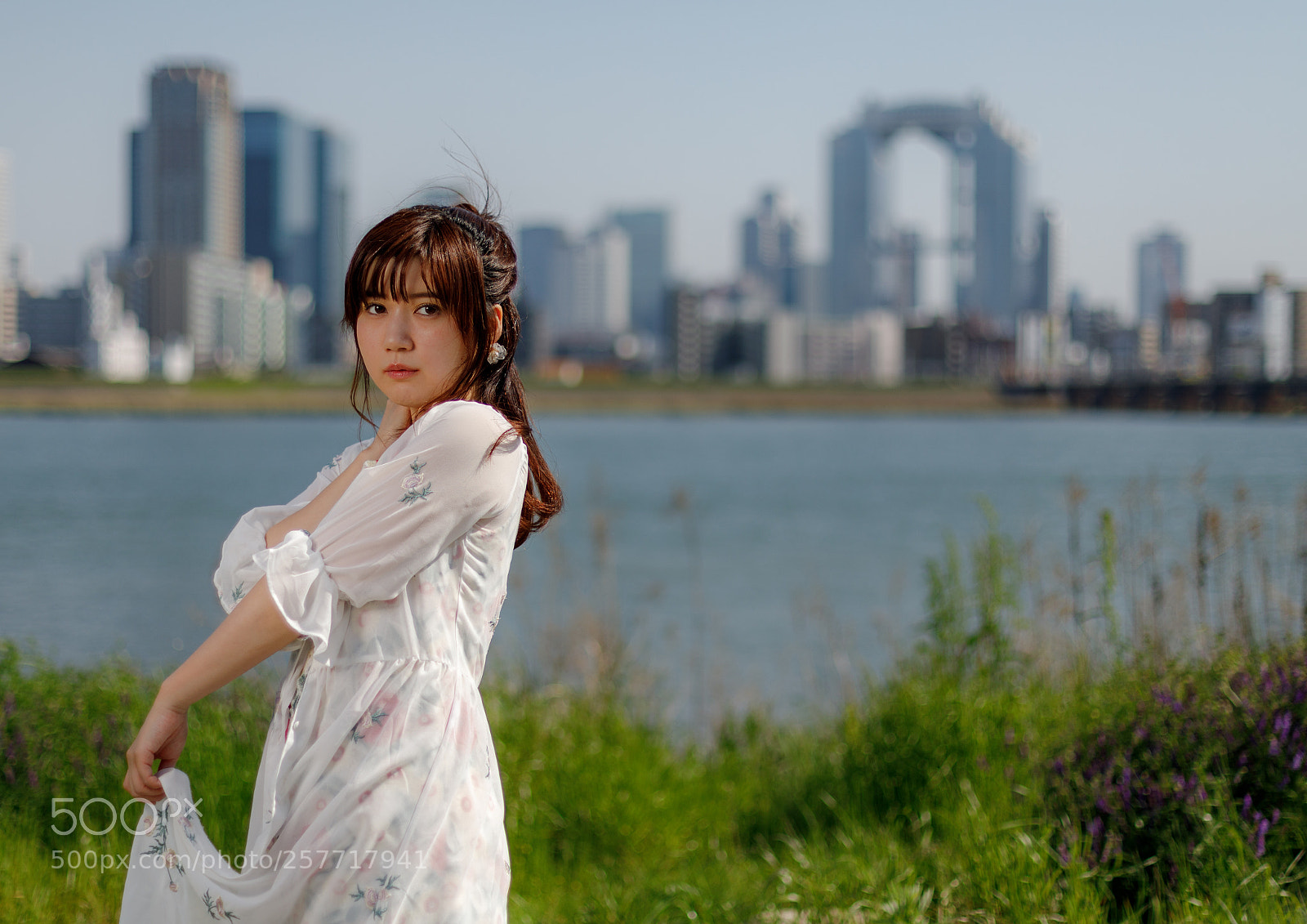 Canon EOS 5D Mark IV sample photo. Osaka river side photography