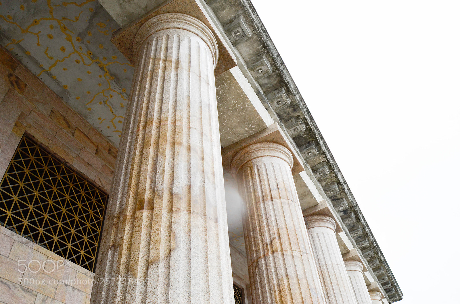 Nikon D5100 sample photo. Columns photography