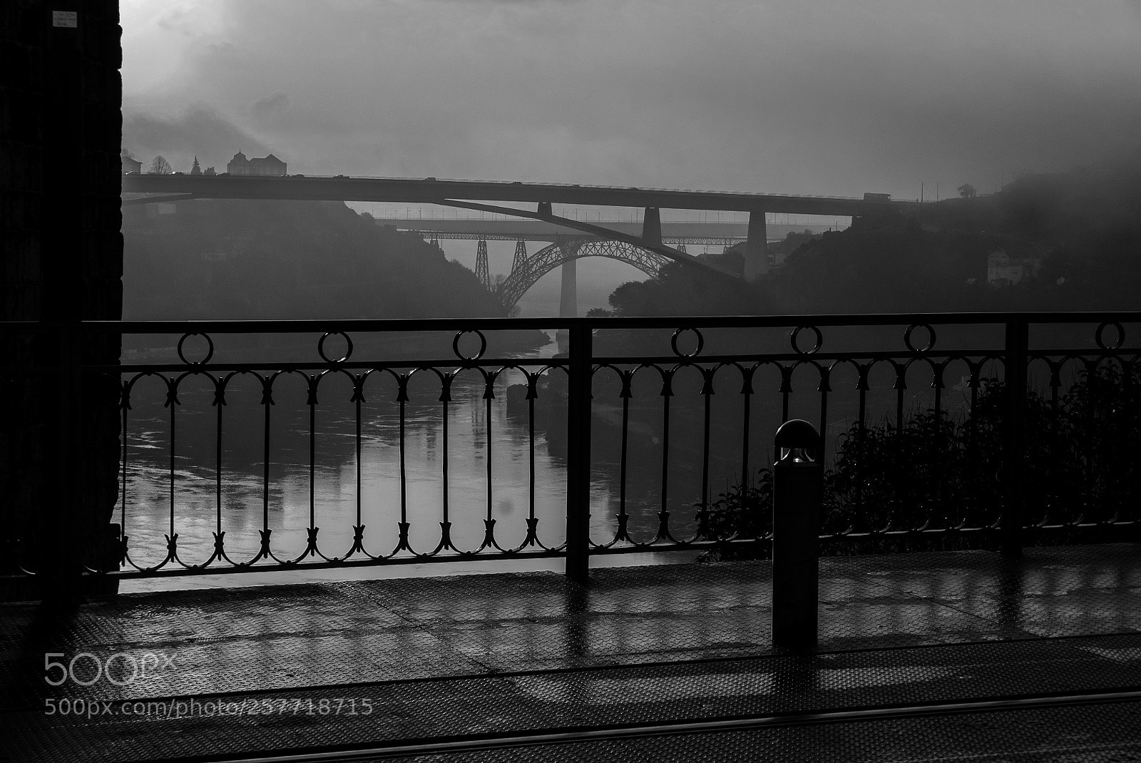 Panasonic Lumix DMC-LX100 sample photo. Black and white bridge photography