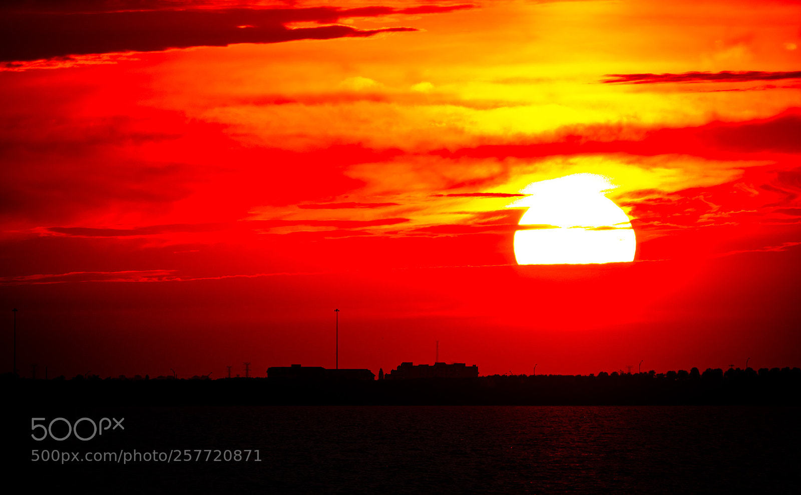 Sony Cyber-shot DSC-RX10 IV sample photo. Sky in fire photography