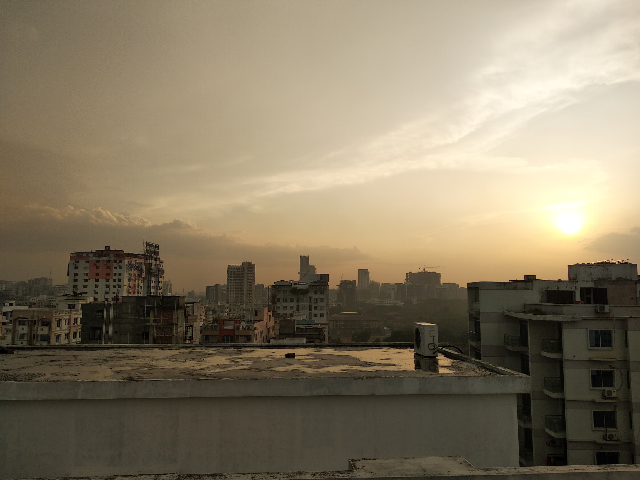 Xiaomi Redmi 5 Plus sample photo. City life photography