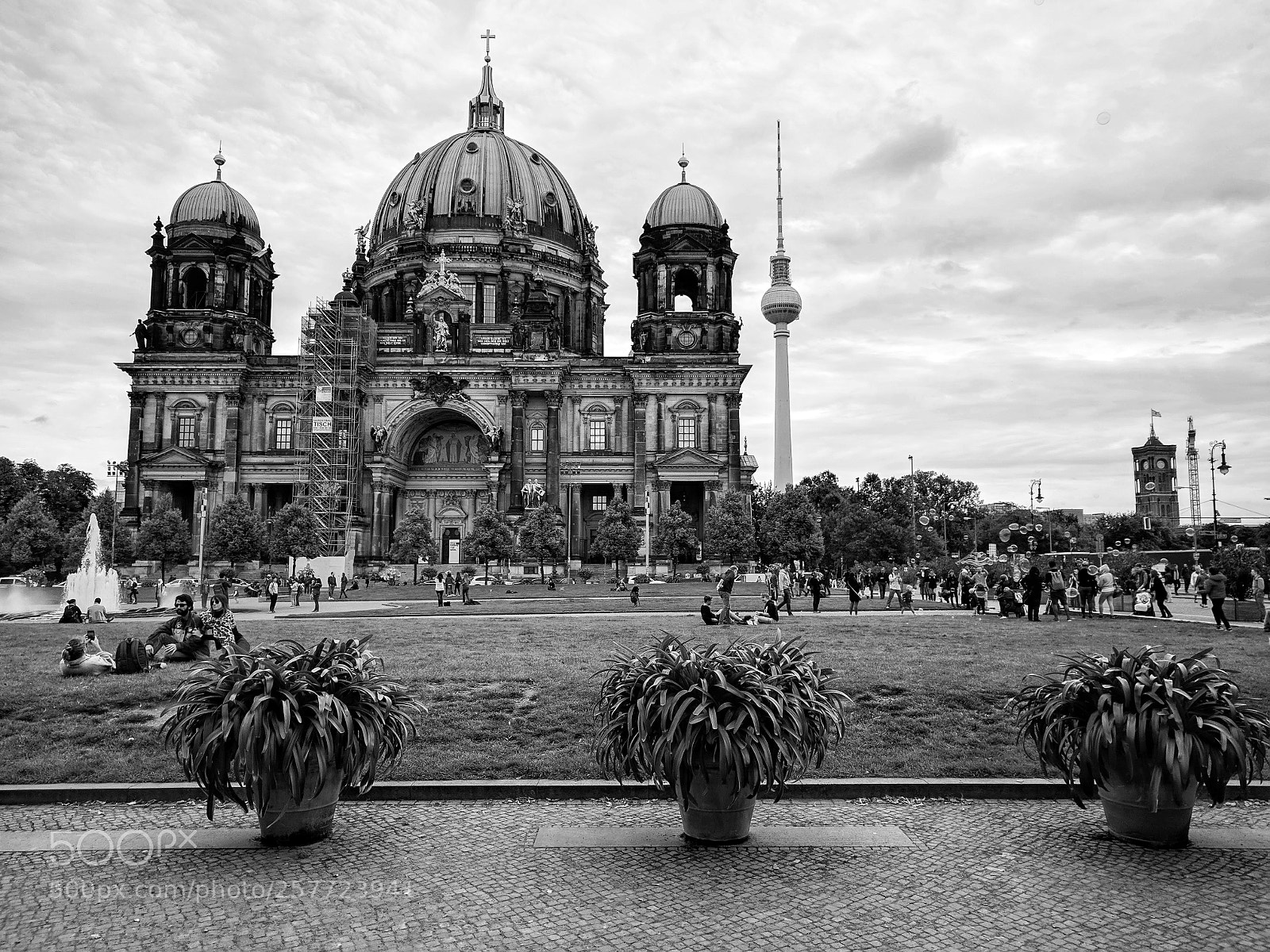 LG Nexus 5X sample photo. Cathedral in berlin photography