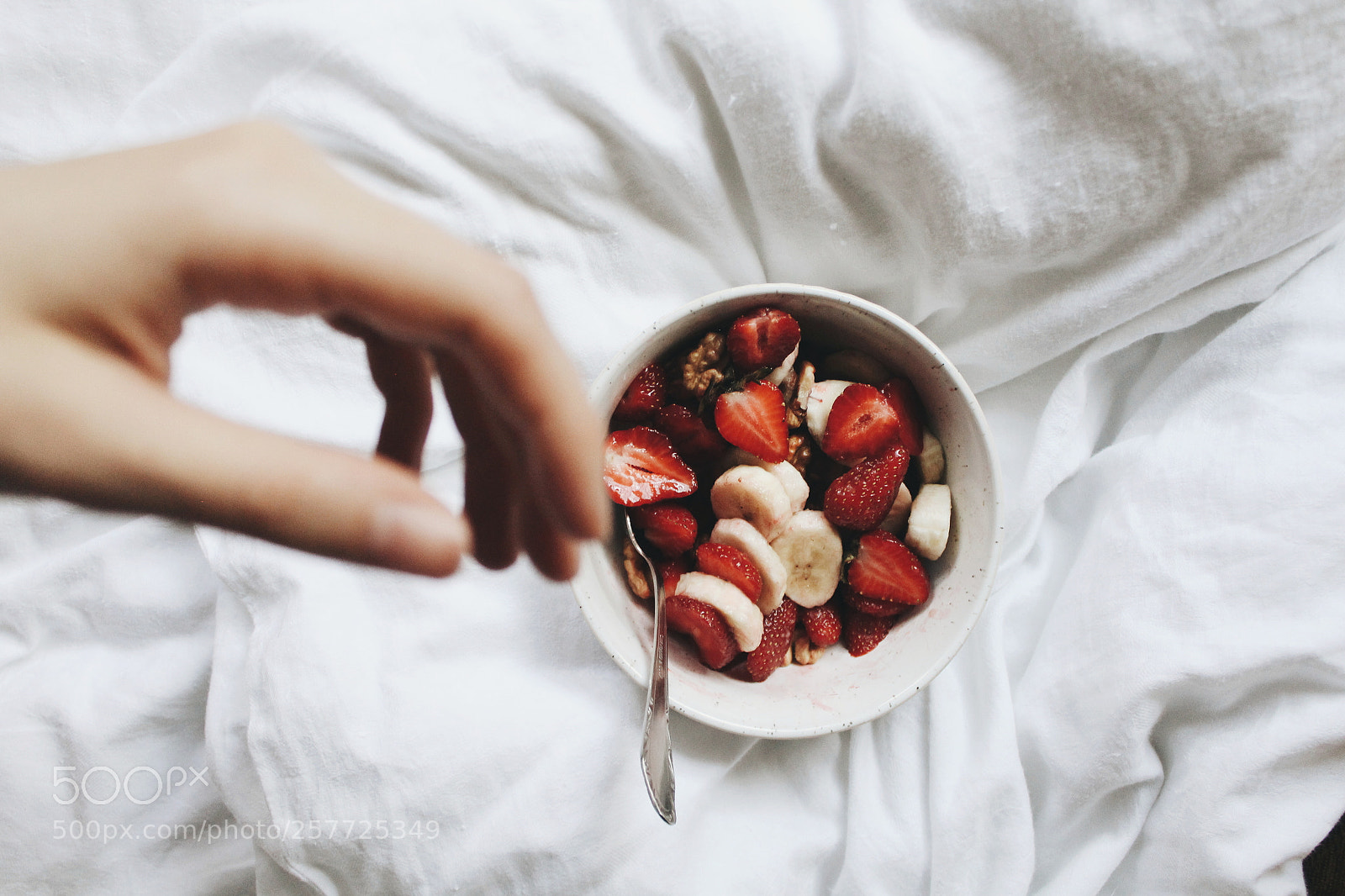 Canon EOS 1200D (EOS Rebel T5 / EOS Kiss X70 / EOS Hi) sample photo. Breakfast bowl photography