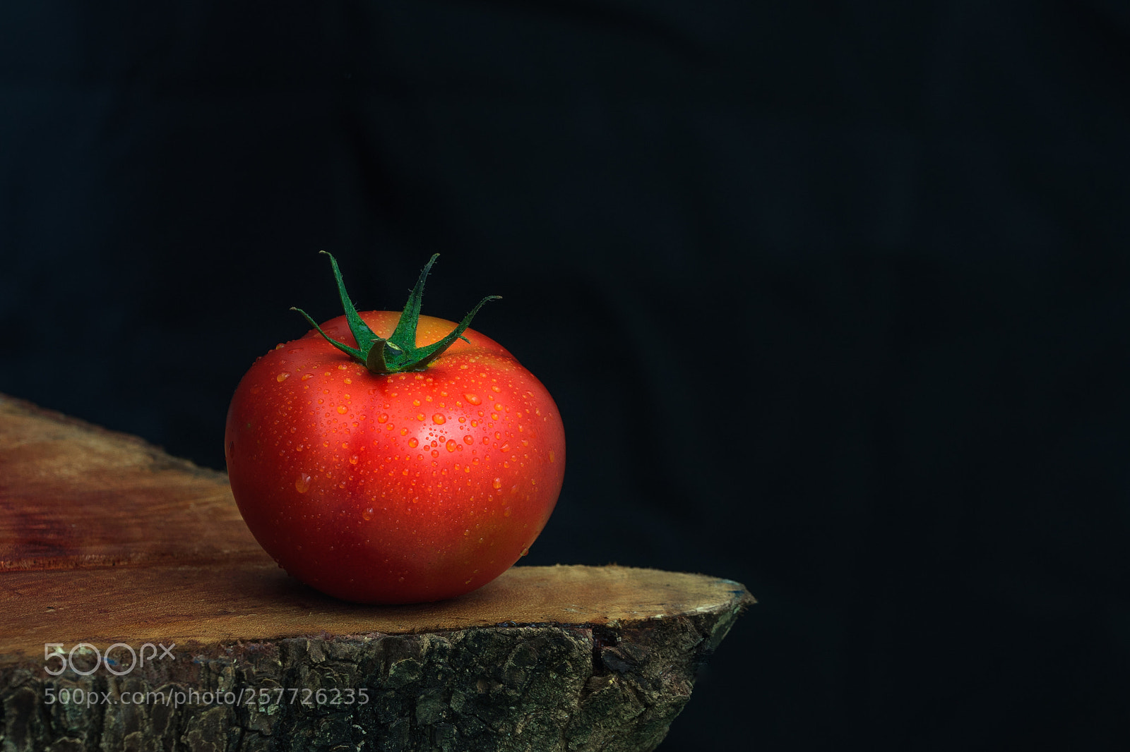 Sony a7 II sample photo. Fresh tomato photography