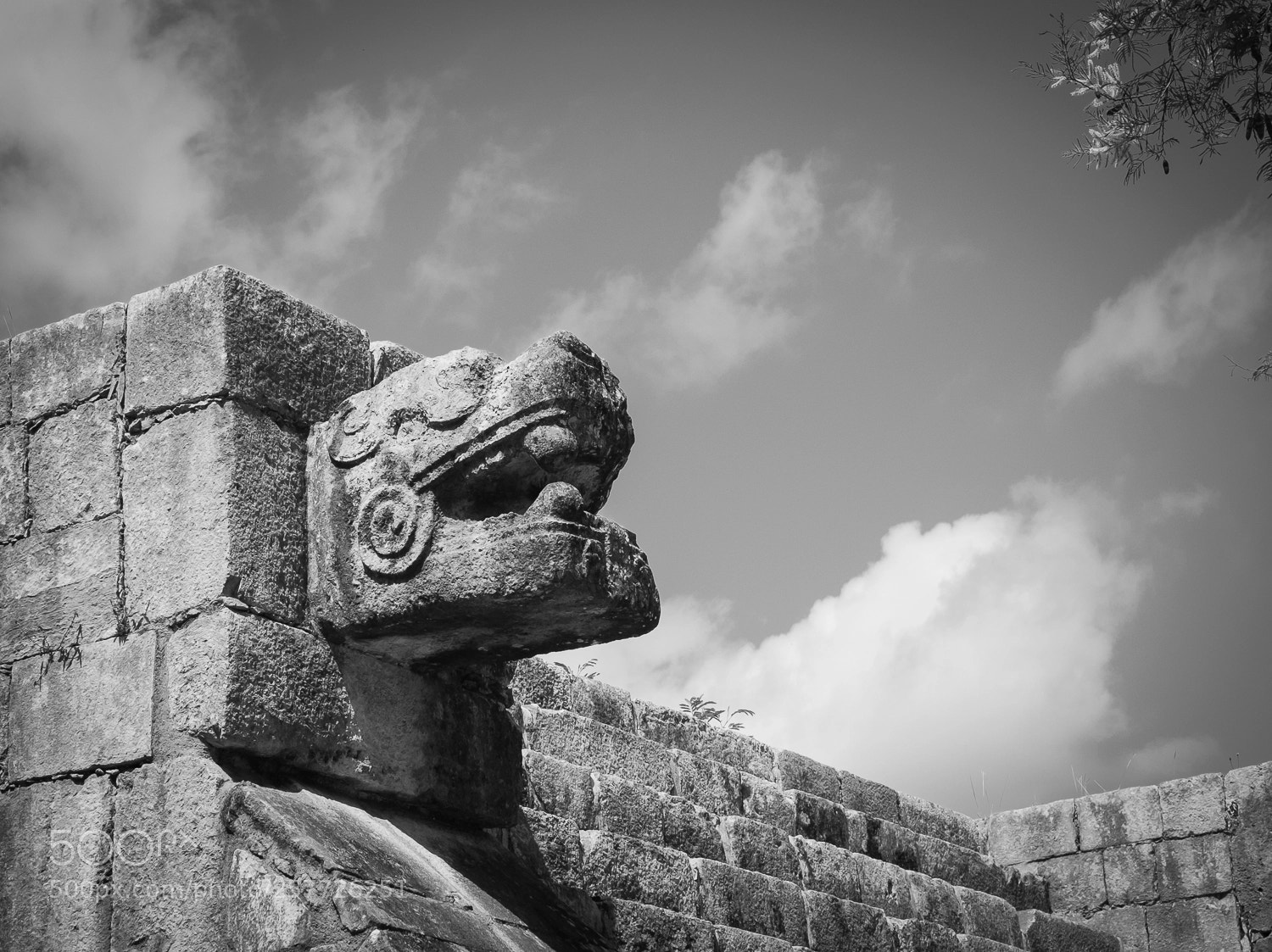 Fujifilm X-T1 sample photo. Chichen itza temple serpent photography