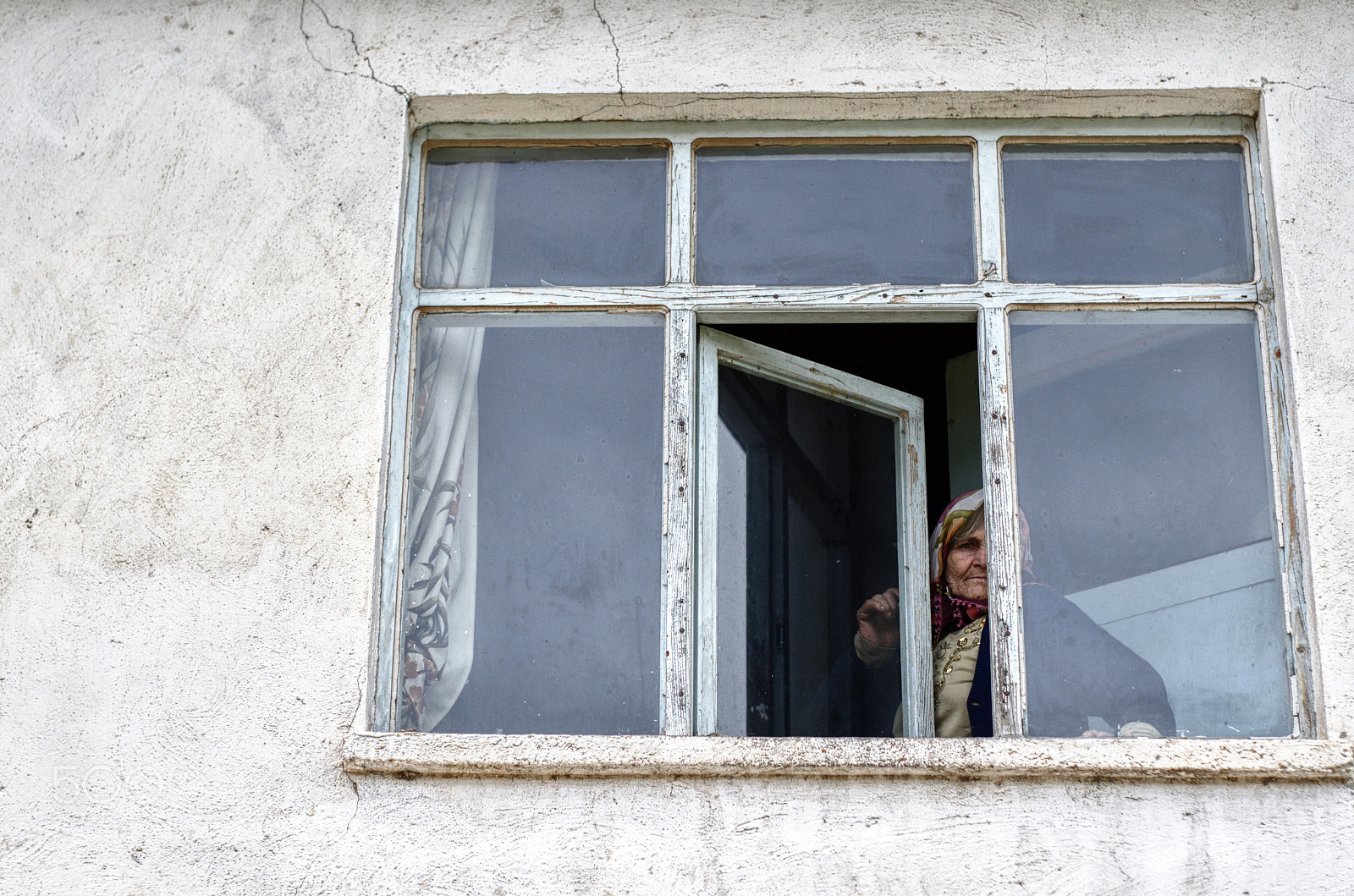 Nikon D5100 sample photo. Window photography