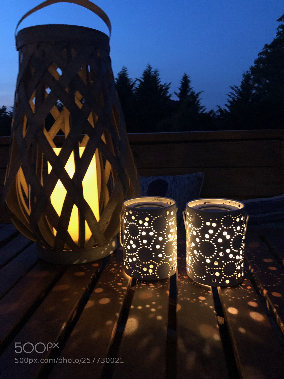 Apple iPhone X sample photo. Dusk photography