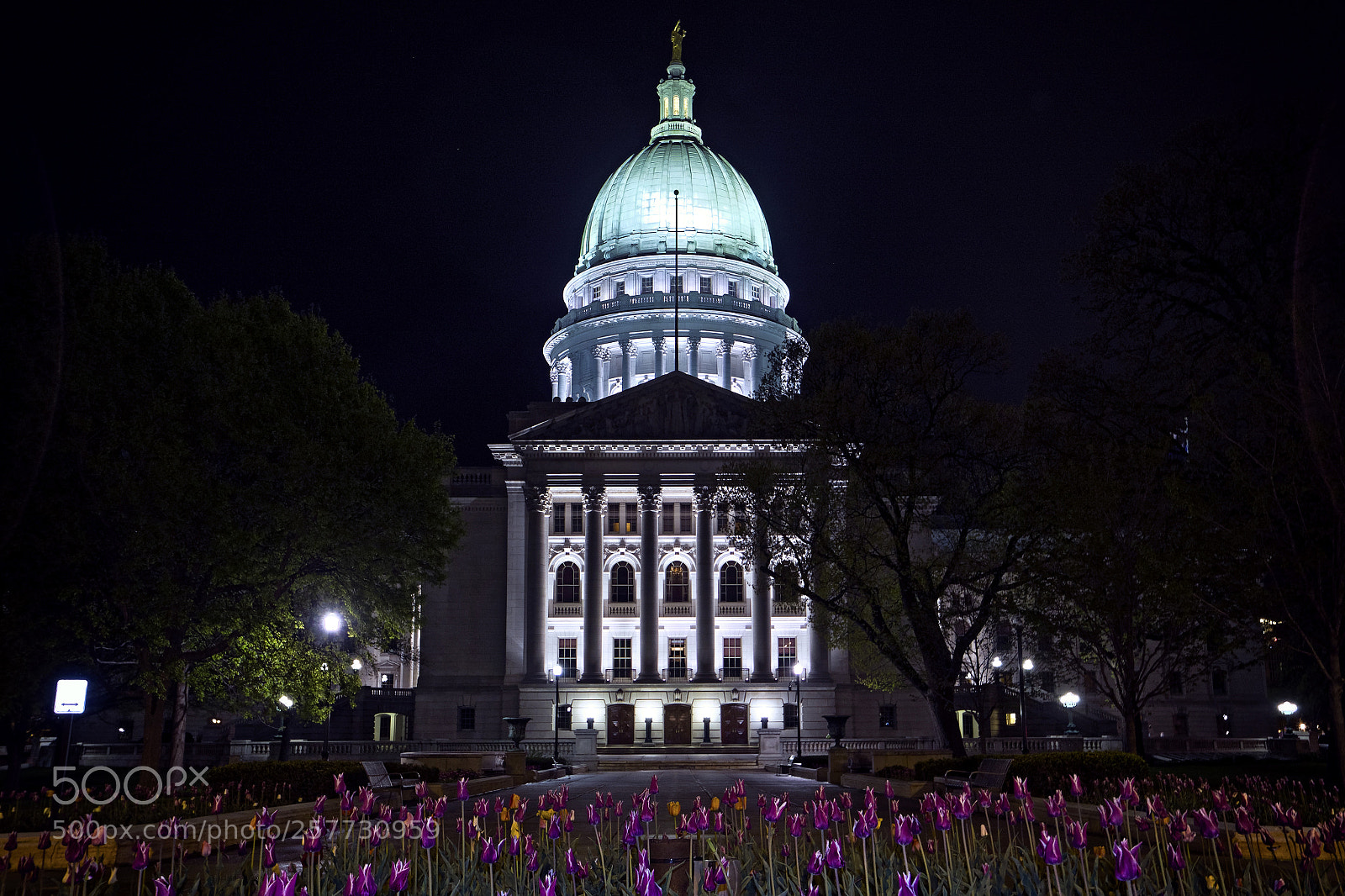 Canon EOS 7D Mark II sample photo. Capitol aglow photography