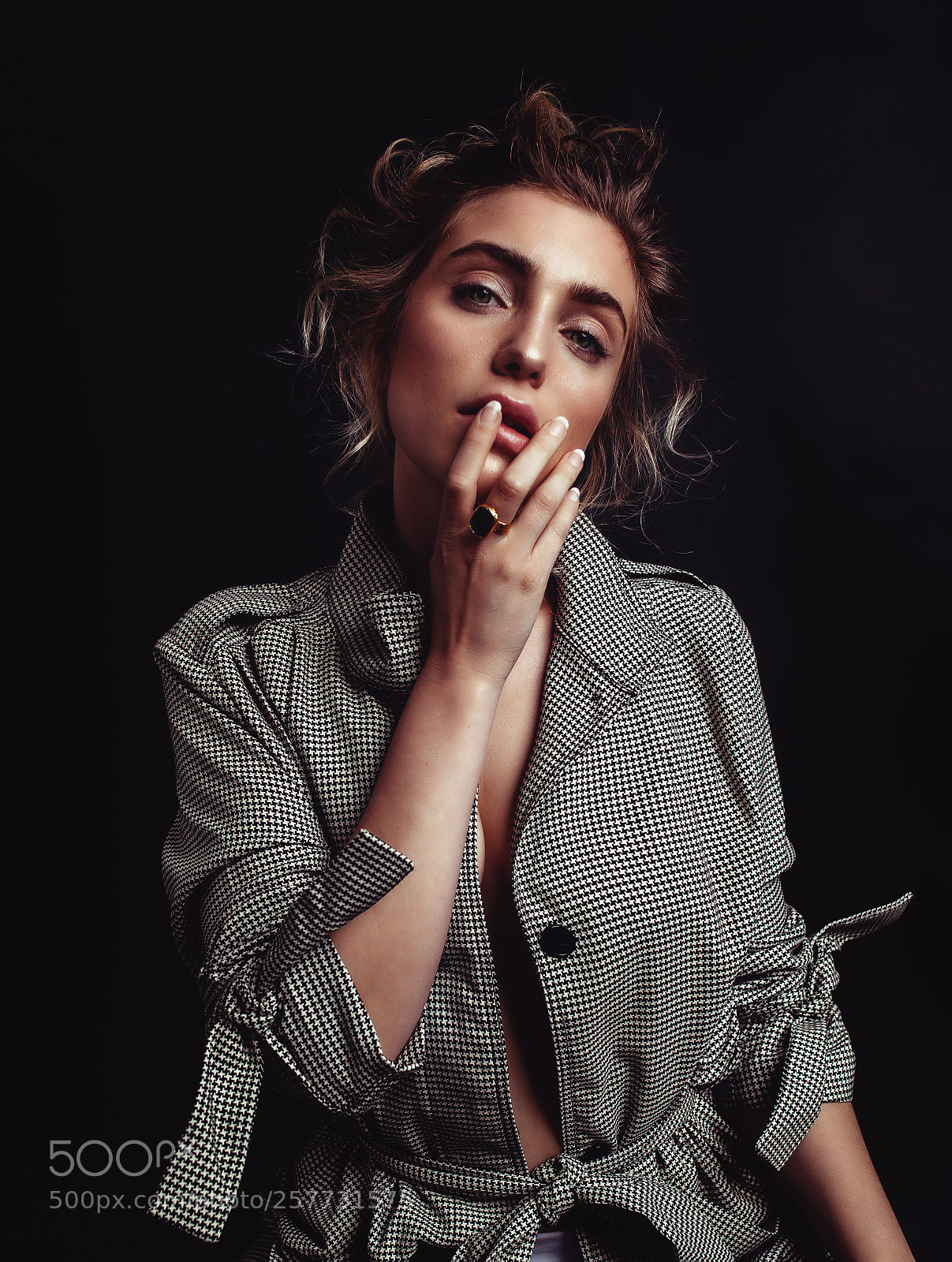 Canon EOS 5D Mark II sample photo. Laura photography