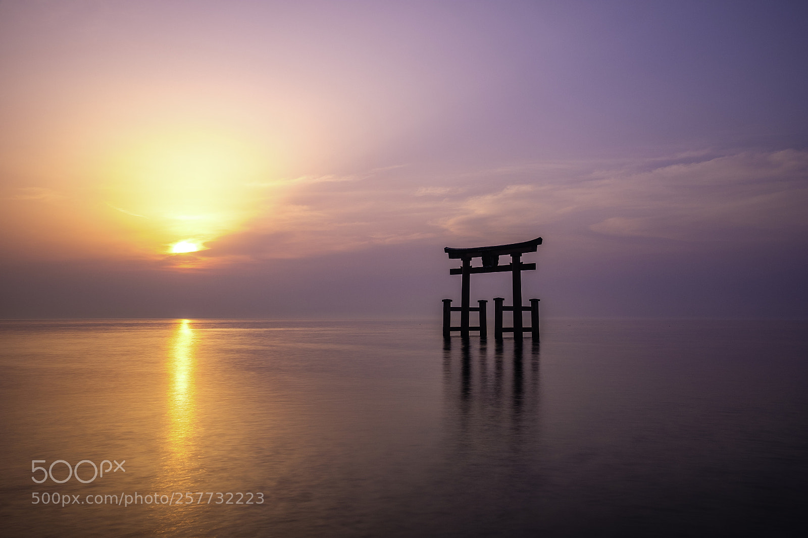 Fujifilm X-T2 sample photo. Japan-湖中鳥居的日出 photography