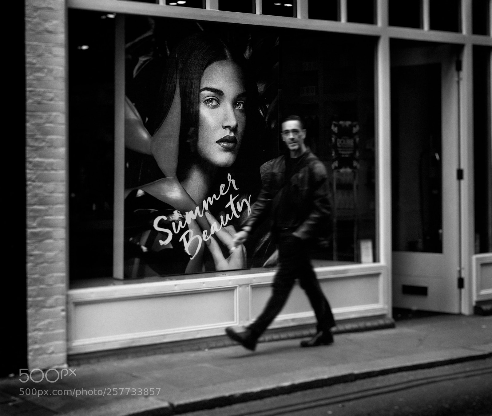 Fujifilm X-T1 sample photo. Near to seven dials photography