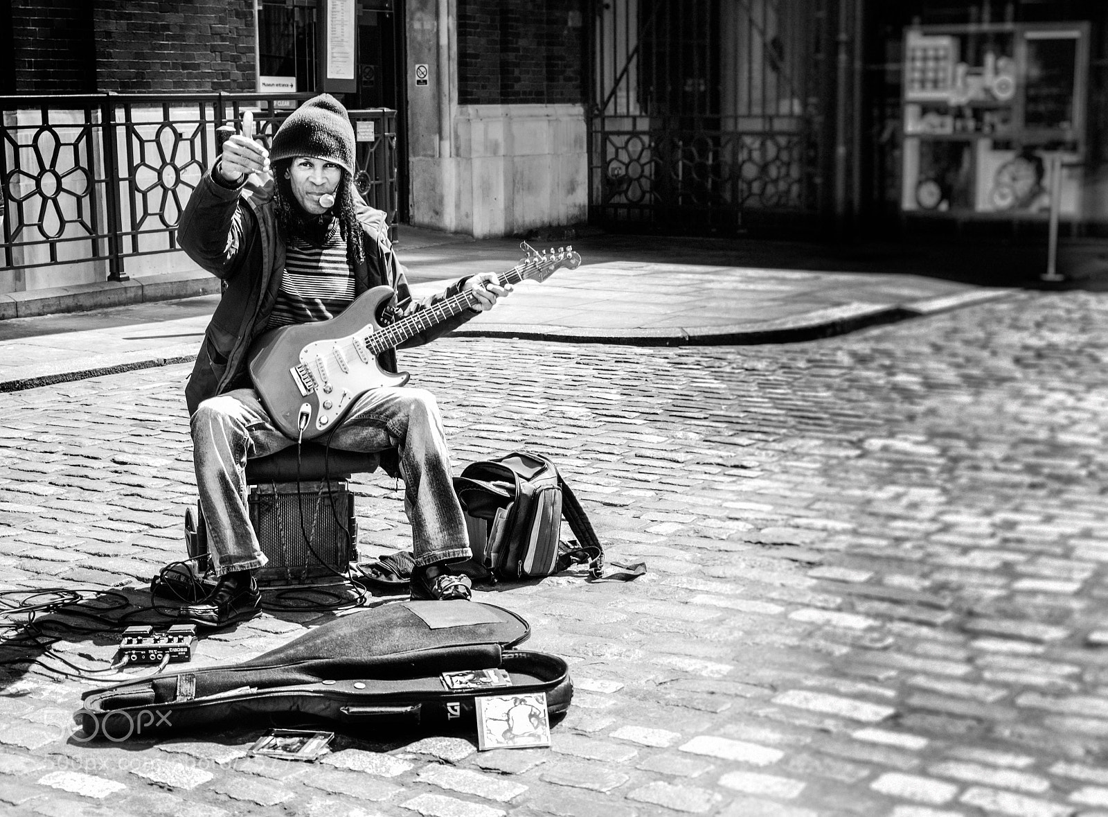 Fujifilm X-T1 sample photo. Covent garden busker photography