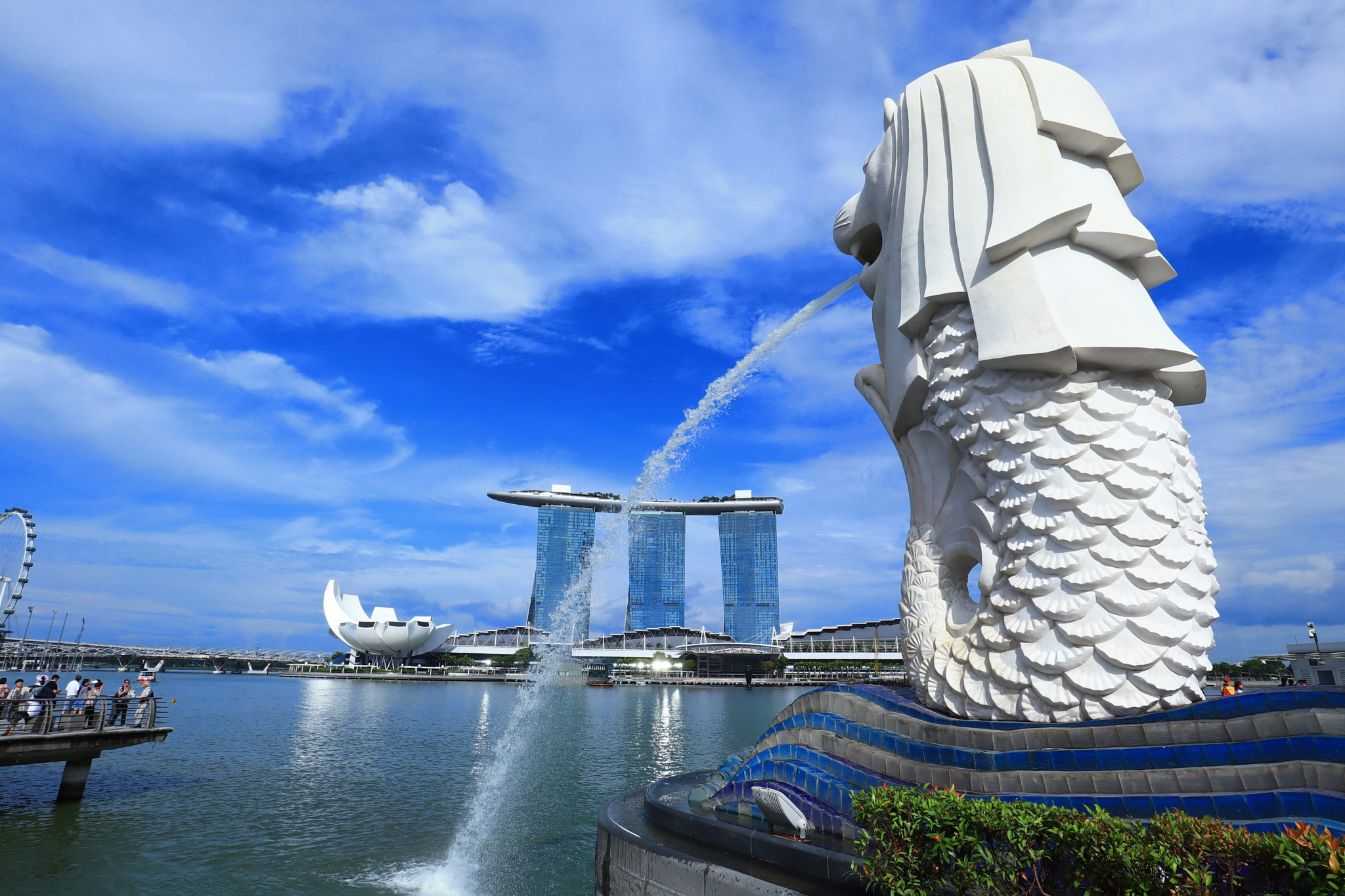 Canon EF-M 11-22mm F4-5.6 IS STM sample photo. Merlion photography