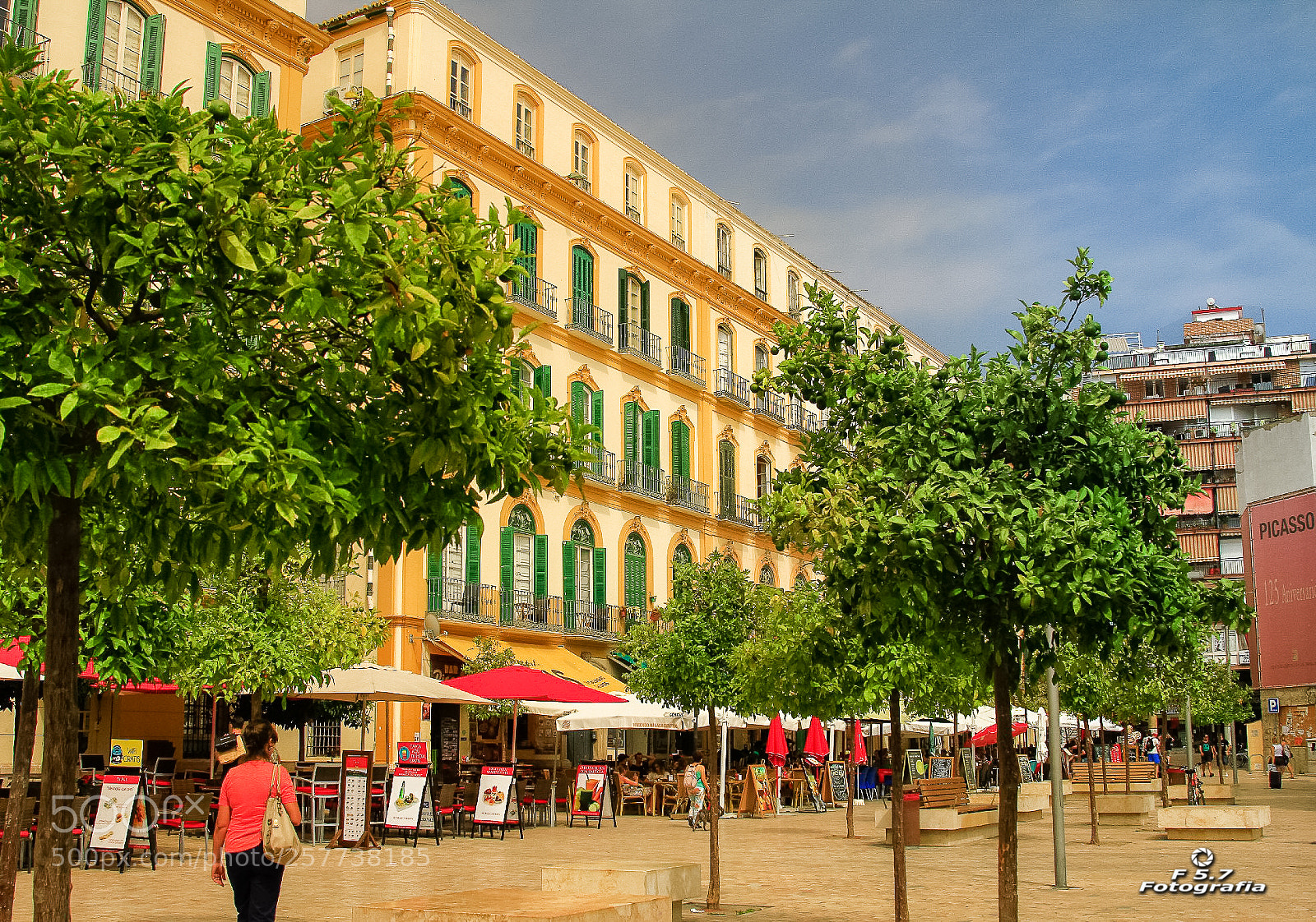 Canon EOS 7D sample photo. Bares y restaurantes photography