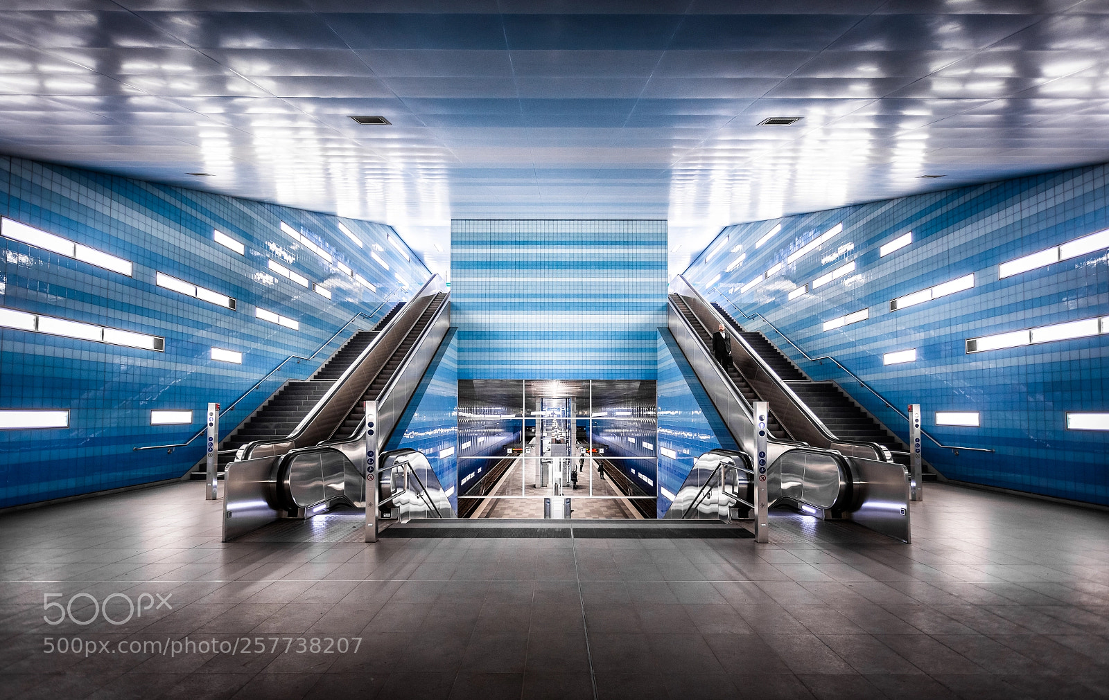 Canon EOS 6D sample photo. Überseequartier u-bahn metro station photography