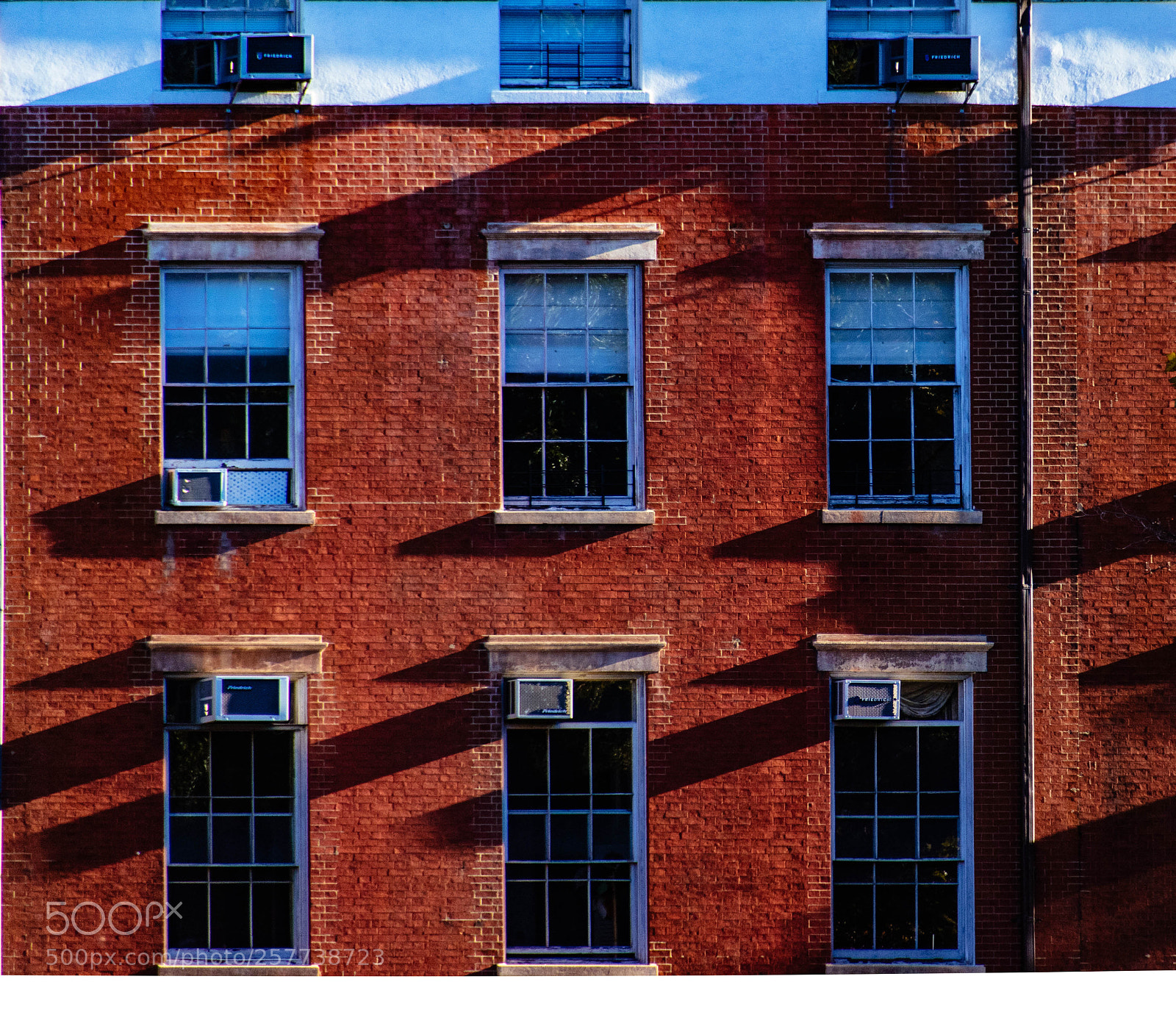 Nikon D5500 sample photo. Homage to hopper photography