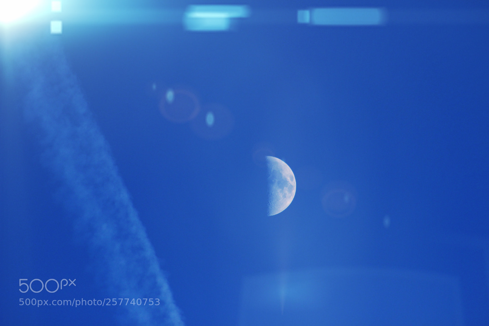 Canon EOS 600D (Rebel EOS T3i / EOS Kiss X5) sample photo. To the moon... photography