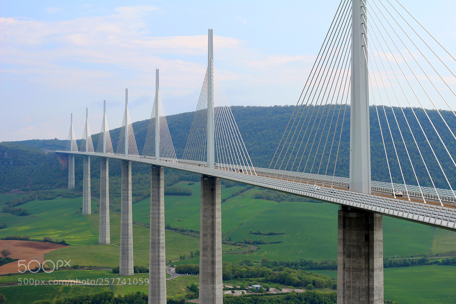 Canon EOS 600D (Rebel EOS T3i / EOS Kiss X5) sample photo. Millau viaduct photography