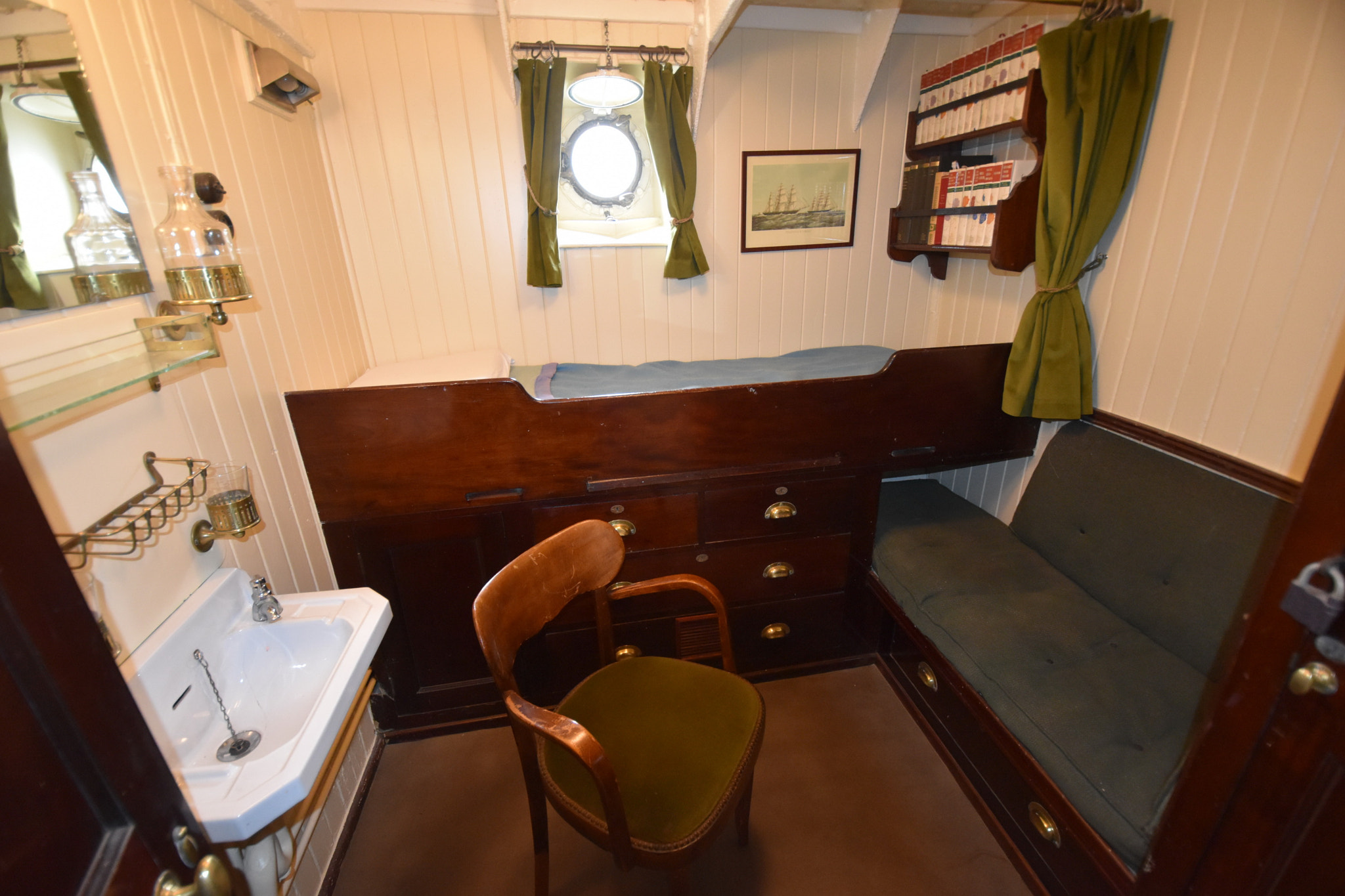 Nikon D5600 sample photo. Mercatorschip in oostende photography