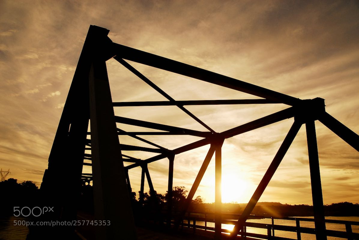 Nikon D200 sample photo. Cross photography