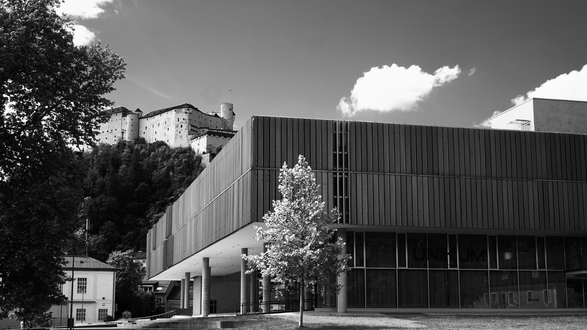 Sony a6000 + Sony E 35mm F1.8 OSS sample photo. Salzburg university photography