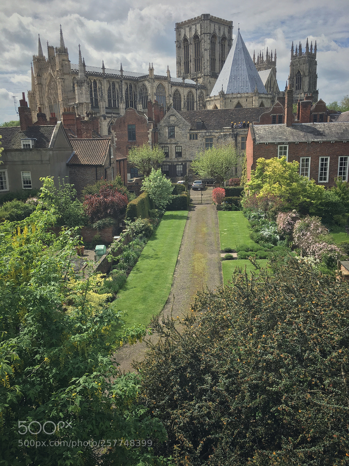 Apple iPhone 6s sample photo. York minster #swedishtypingpool photography