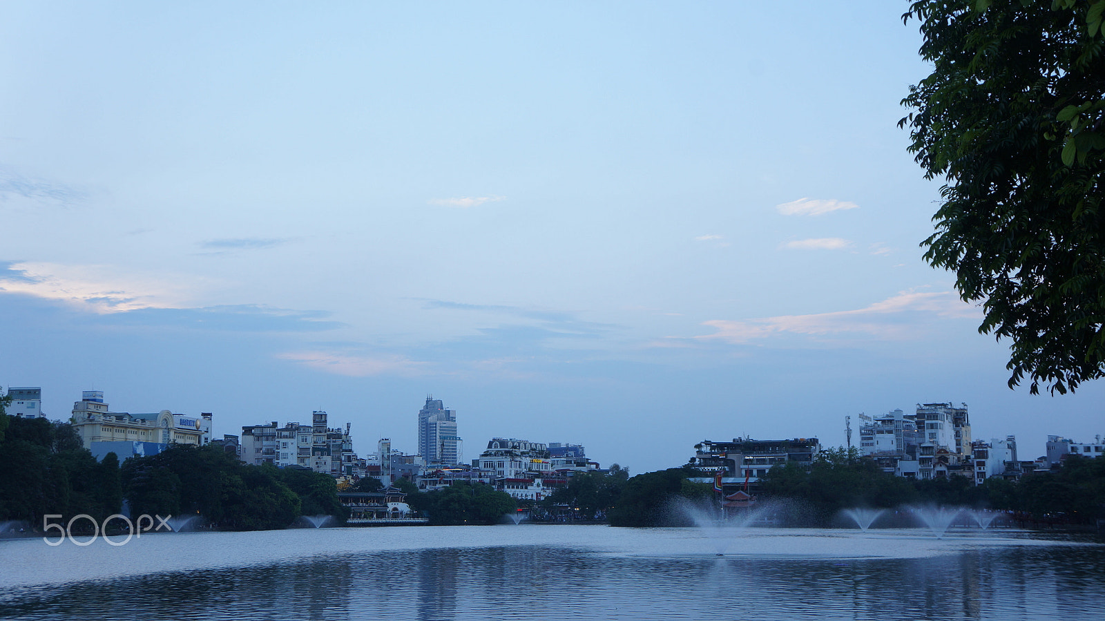 Sony E 18-55mm F3.5-5.6 OSS sample photo. Sunday afternoon, another place... photography