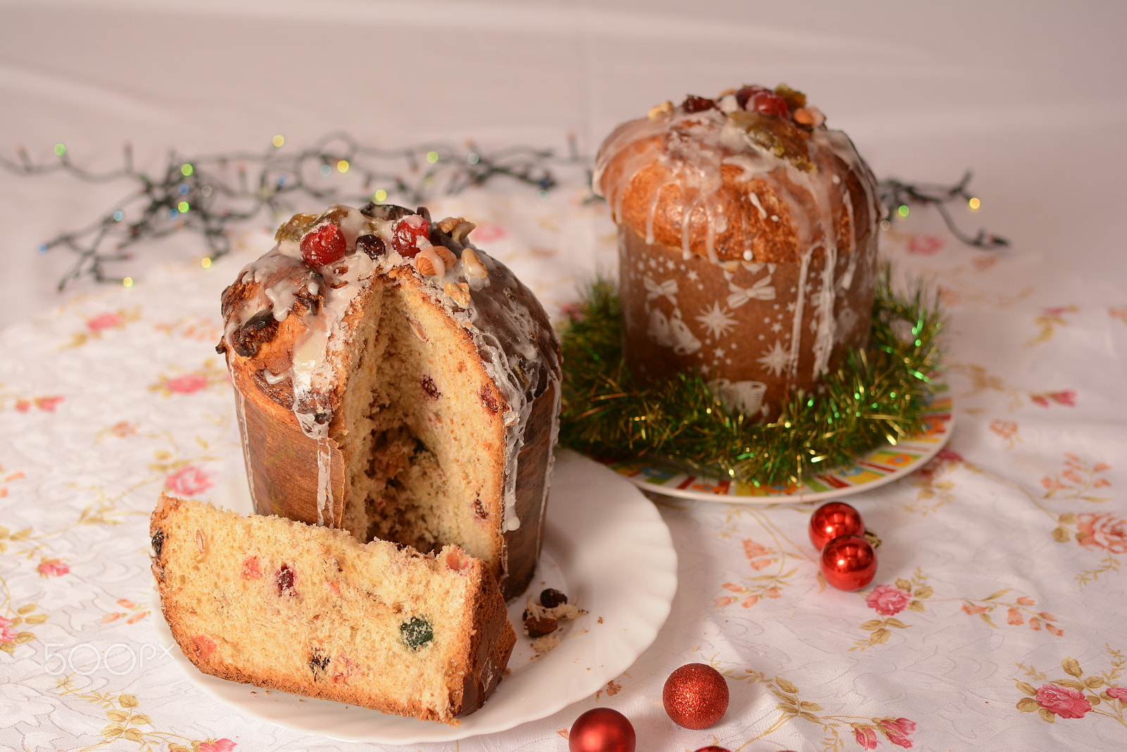 Nikon D7100 + Nikon AF-S DX Nikkor 35mm F1.8G sample photo. Party, christmas and sweet bread photography