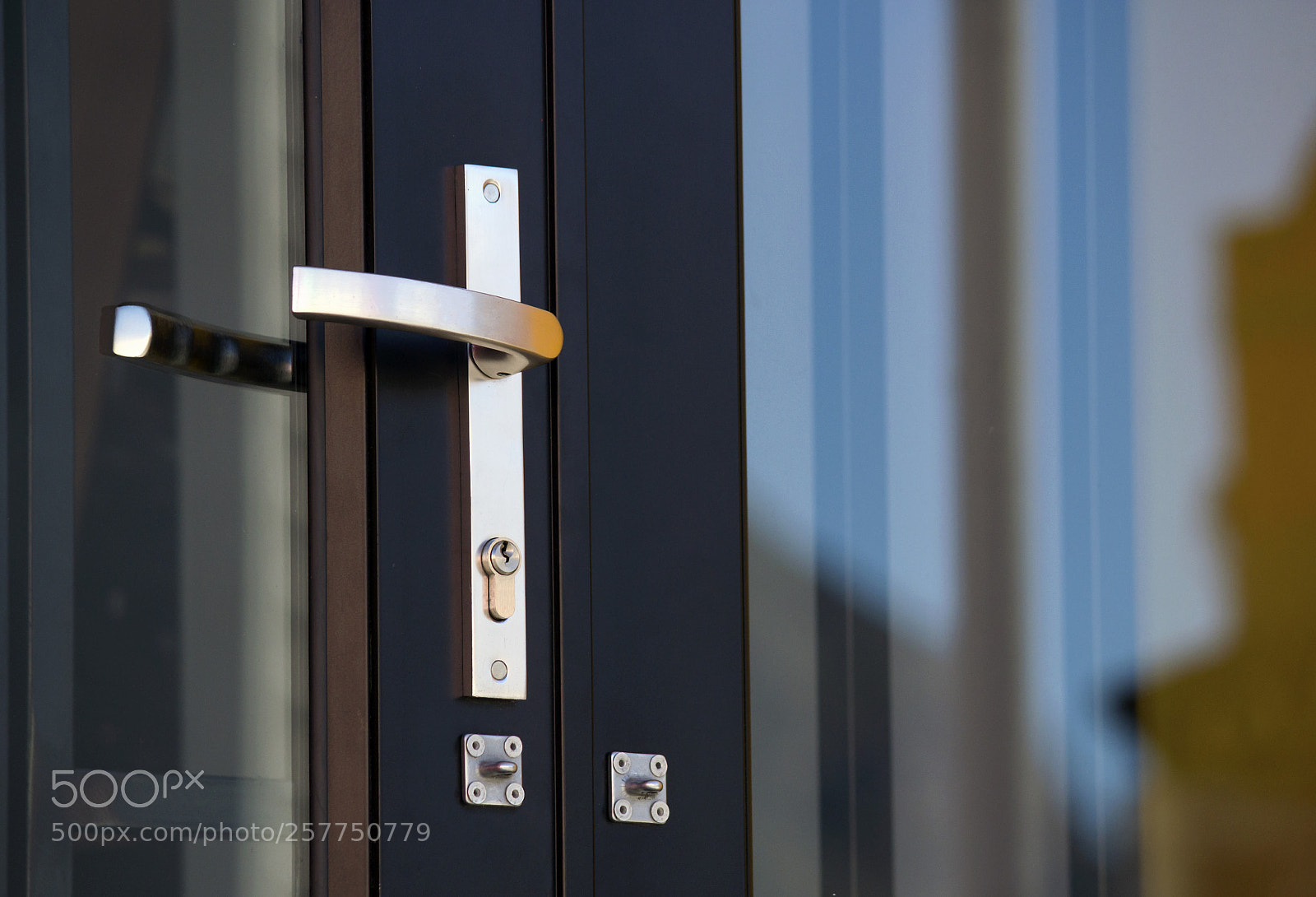 Canon EOS 600D (Rebel EOS T3i / EOS Kiss X5) sample photo. Door with savignac fox photography