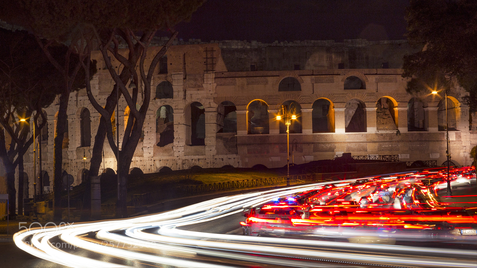 Canon EOS 6D sample photo. Light steaks engulf roman photography