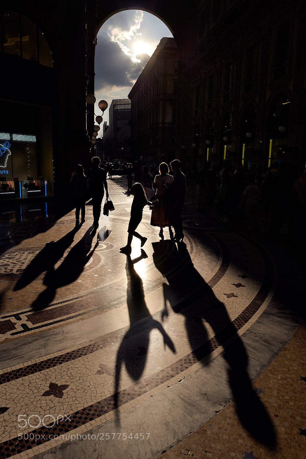 Leica Q (Typ 116) sample photo. Here comes the sun photography