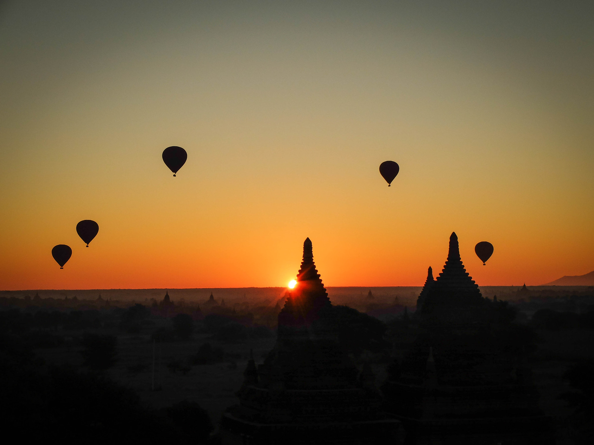 Fujifilm X20 sample photo. Ballooning bagan photography