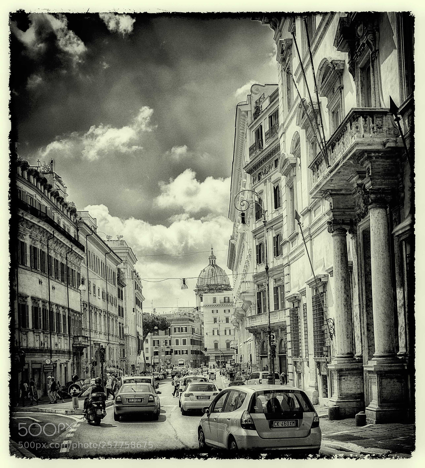 Fujifilm FinePix X100 sample photo. Trafic roma photography