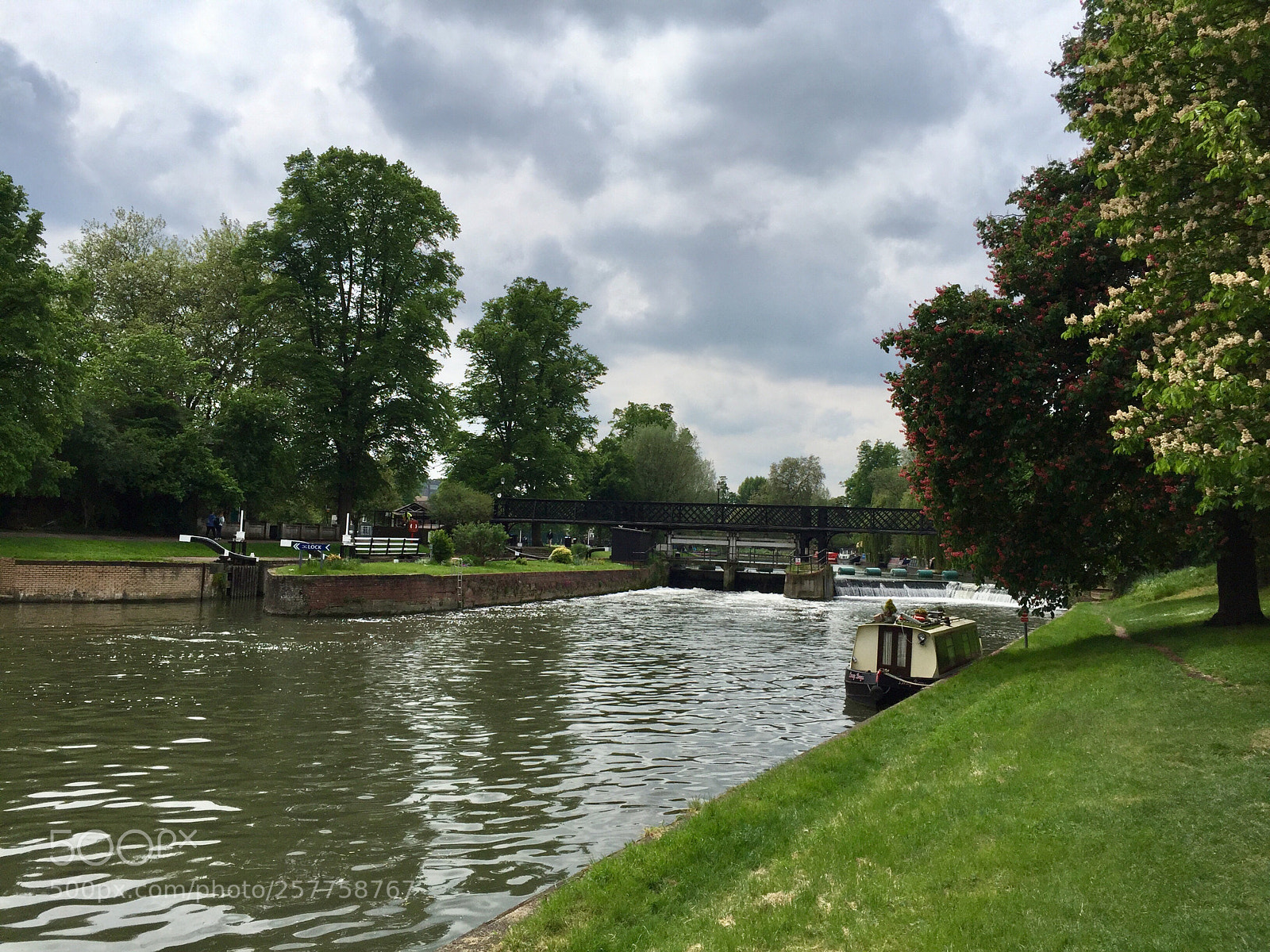 Apple iPhone 6 sample photo. Heart of cambridge, may 2018 photography