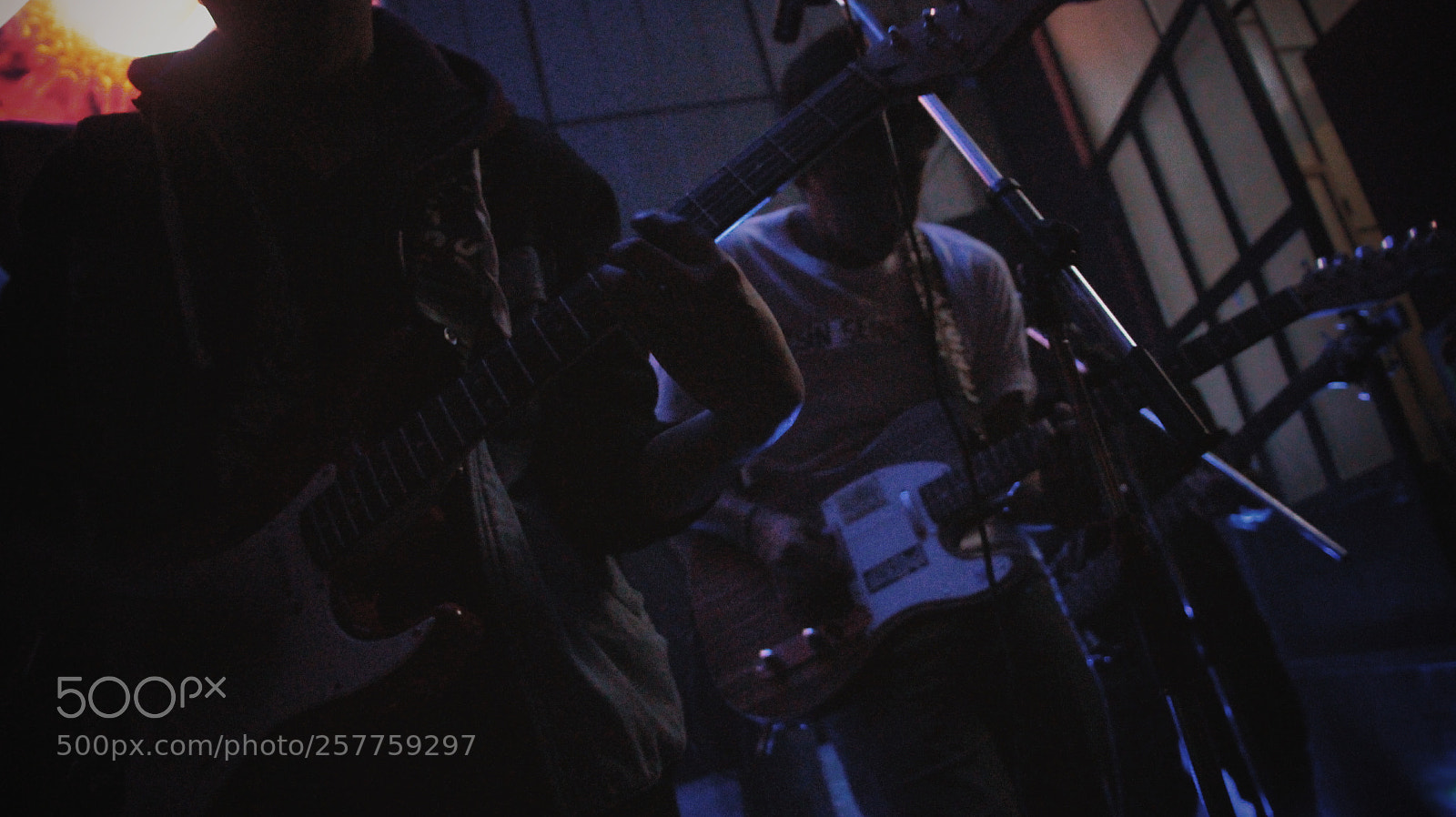 Canon EOS 700D (EOS Rebel T5i / EOS Kiss X7i) sample photo. Lost in the music photography
